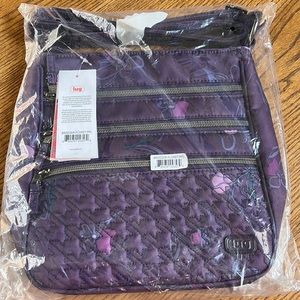 Lug breezer handbag never used